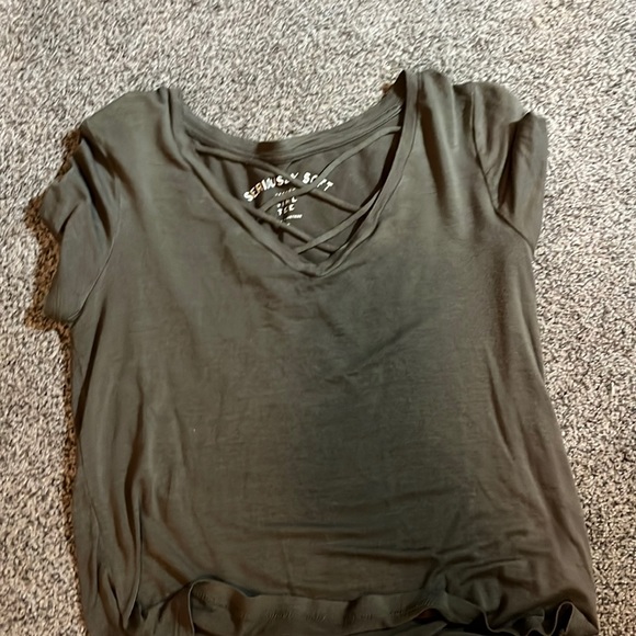 green top - Picture 1 of 1